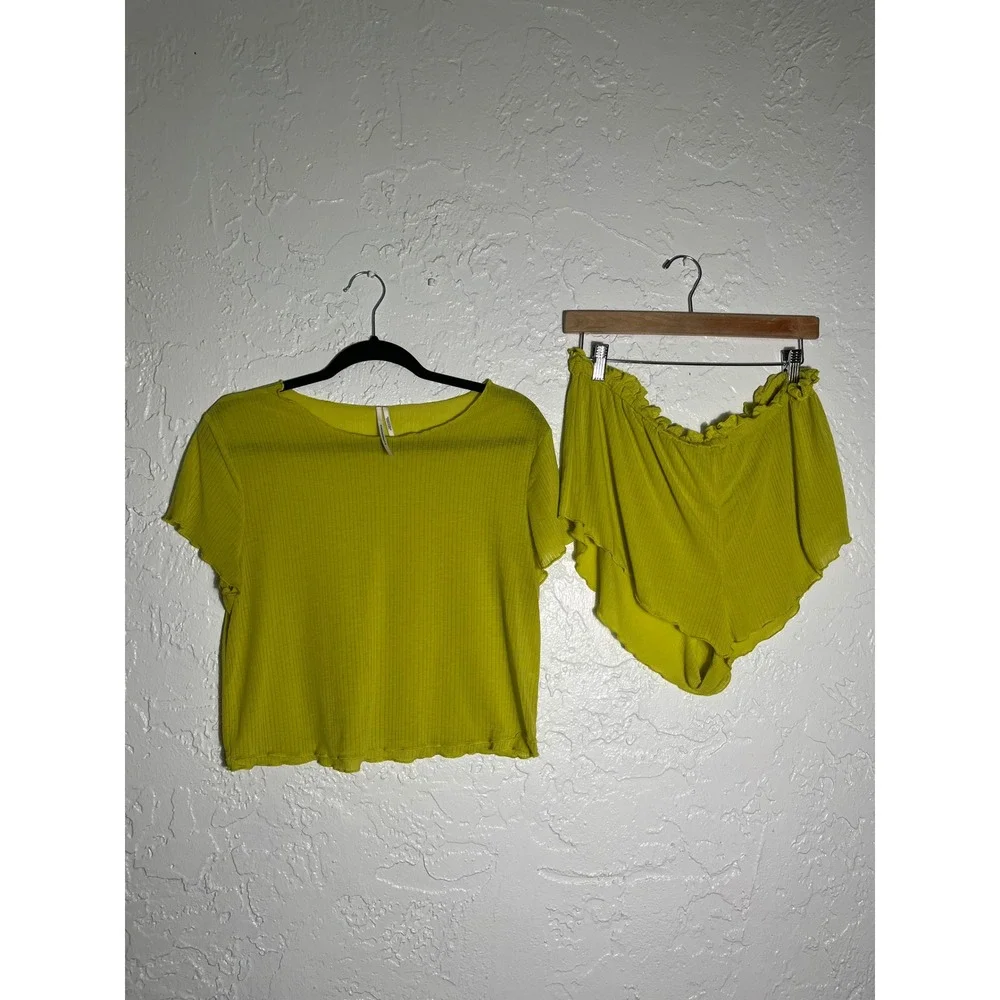 Anthropologie Lime Green Ribbed Ruffle Lounge Pajama Set Top Shorts M